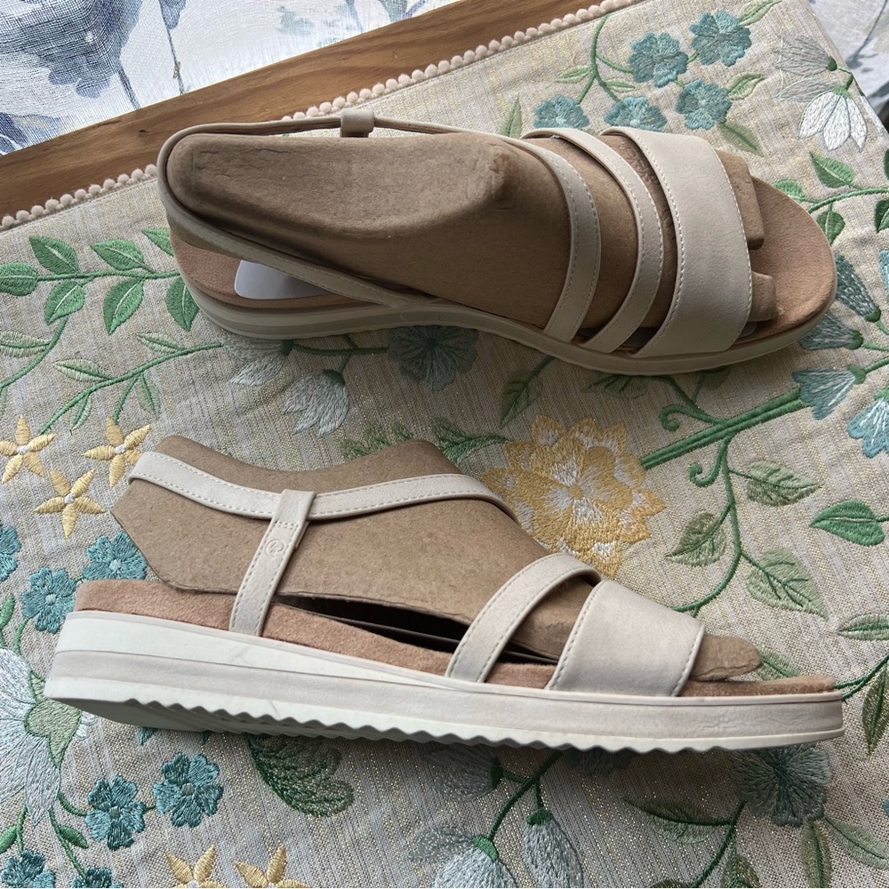 LifeStride Women’s Zoe Sport Sandal in Bone Size 11 W - Picture 4 of 7